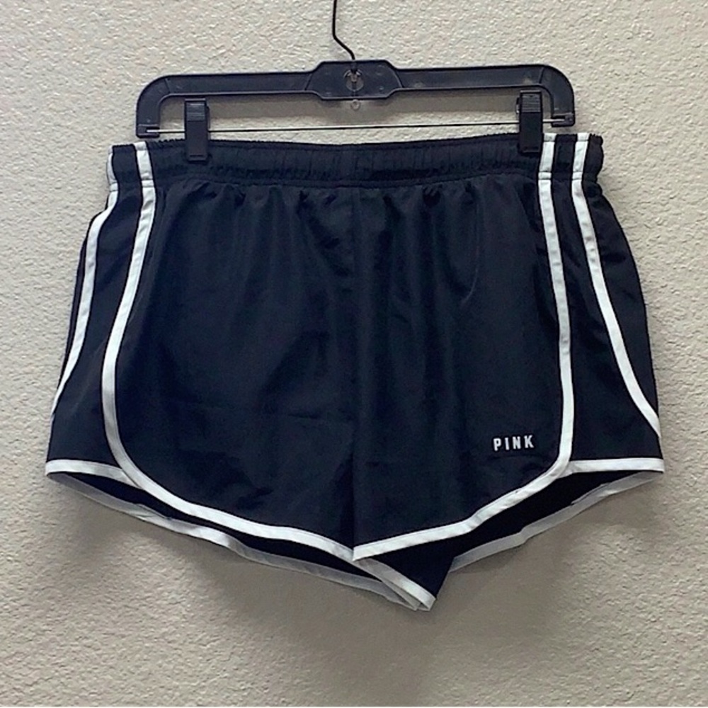 🆕🔥PINK VS SUPER CUTE&STYLISH BLACK ATHLETIC SHORTS BUNDLE🆙SAVE💰💰💰
